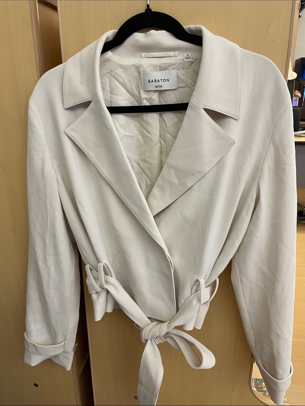 ARITZIA Postage Trench Coat - Picture 12 of 16